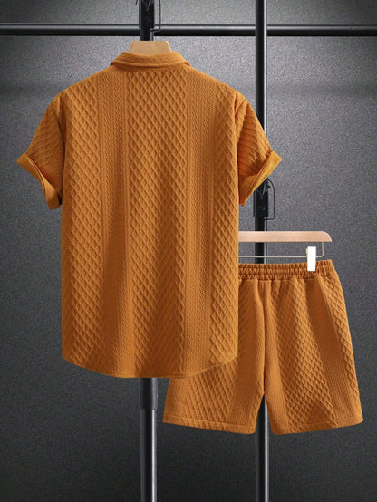 Manfinity Homme Men'S Vacation Casual Style, INS Matched with a Geometric Diamond-Pattern Jacquard Knit Short-Sleeve Shirt and Shorts Set in Pink. This Outfit Features a Button Placket and an Elastic Waist, Making It a Fashionable Choice for Summer - TLG BRAND