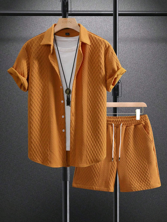 Manfinity Homme Men'S Vacation Casual Style, INS Matched with a Geometric Diamond-Pattern Jacquard Knit Short-Sleeve Shirt and Shorts Set in Pink. This Outfit Features a Button Placket and an Elastic Waist, Making It a Fashionable Choice for Summer - TLG BRAND